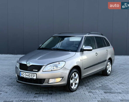 Бежевий Шкода Фабія, об'ємом двигуна 1.2 л та пробігом 302 тис. км за 5499 $, фото 5 на Automoto.ua