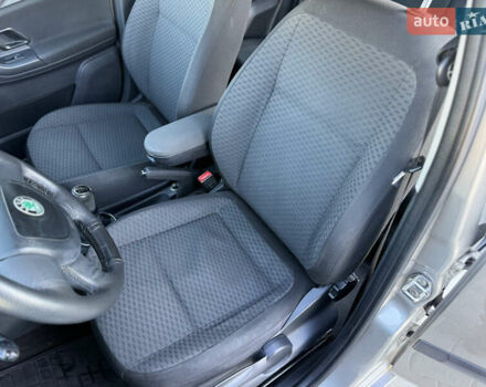 Бежевий Шкода Фабія, об'ємом двигуна 1.2 л та пробігом 302 тис. км за 5499 $, фото 19 на Automoto.ua