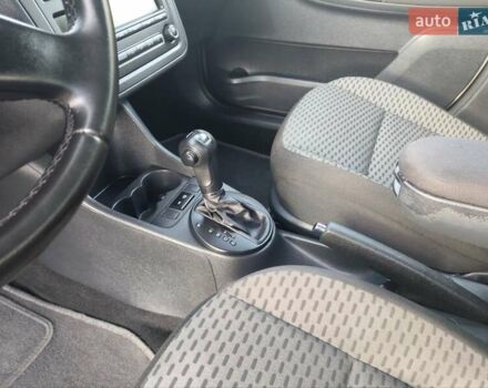 Бежевый Шкода Фабия, объемом двигателя 1.2 л и пробегом 218 тыс. км за 8400 $, фото 13 на Automoto.ua