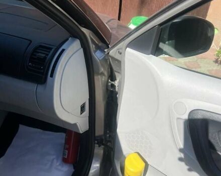 Бежевий Шкода Фабія, об'ємом двигуна 1.2 л та пробігом 253 тис. км за 5900 $, фото 20 на Automoto.ua