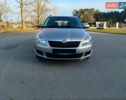 Бежевый Шкода Фабия, объемом двигателя 1.2 л и пробегом 218 тыс. км за 8400 $, фото 4 на Automoto.ua