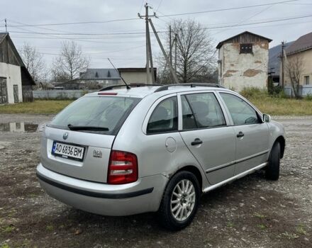 Бежевый Шкода Фабия, объемом двигателя 1.4 л и пробегом 500 тыс. км за 2500 $, фото 2 на Automoto.ua