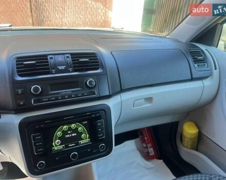 Бежевий Шкода Фабія, об'ємом двигуна 1.2 л та пробігом 253 тис. км за 5900 $, фото 40 на Automoto.ua