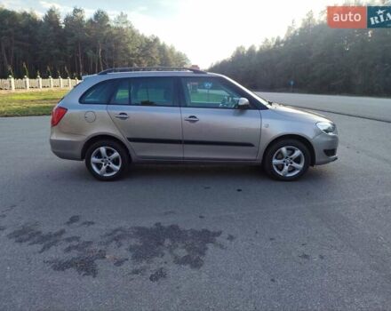 Бежевый Шкода Фабия, объемом двигателя 1.2 л и пробегом 218 тыс. км за 8400 $, фото 5 на Automoto.ua