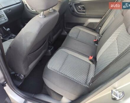 Бежевый Шкода Фабия, объемом двигателя 1.2 л и пробегом 218 тыс. км за 8400 $, фото 12 на Automoto.ua