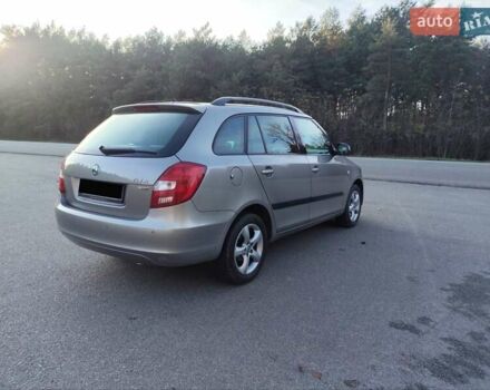 Бежевый Шкода Фабия, объемом двигателя 1.2 л и пробегом 218 тыс. км за 8400 $, фото 6 на Automoto.ua