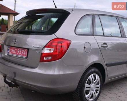 Бежевий Шкода Фабія, об'ємом двигуна 1.2 л та пробігом 205 тис. км за 7150 $, фото 10 на Automoto.ua