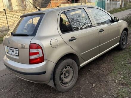 Бежевий Шкода Фабія, об'ємом двигуна 1.2 л та пробігом 203 тис. км за 3000 $, фото 1 на Automoto.ua