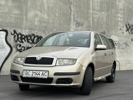 Шкода Фабия 2004 в Львове на Automoto.ua Бежевый Шкода Фабия, объемом двигателя 1.4 л и пробегом 271 тыс. км за 3450 $, фото 1 на Automoto.ua