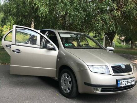Шкода Фабия 2004 в Каменское - Днепродзержинск на Automoto.ua Бежевый Шкода Фабия, объемом двигателя 1.2 л и пробегом 230 тыс. км за 3300 $, фото 1 на Automoto.ua