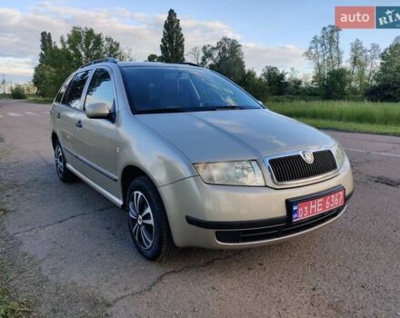 Бежевый Шкода Фабия, объемом двигателя 1.4 л и пробегом 242 тыс. км за 4499 $, фото 1 на Automoto.ua