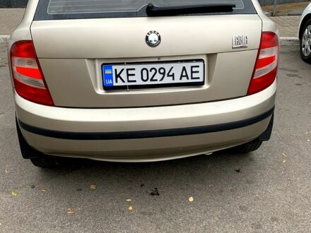 Бежевый Шкода Фабия, объемом двигателя 1.2 л и пробегом 177 тыс. км за 4500 $, фото 1 на Automoto.ua