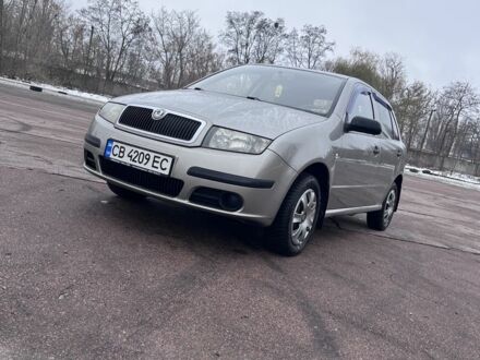 Бежевый Шкода Фабия, объемом двигателя 1.2 л и пробегом 180 тыс. км за 3800 $, фото 1 на Automoto.ua