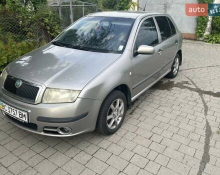 Бежевый Шкода Фабия, объемом двигателя 0 л и пробегом 137 тыс. км за 4050 $, фото 1 на Automoto.ua