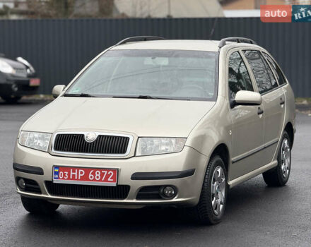 Бежевий Шкода Фабія, об'ємом двигуна 1.4 л та пробігом 211 тис. км за 4999 $, фото 1 на Automoto.ua