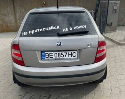 Бежевый Шкода Фабия, объемом двигателя 1.2 л и пробегом 200 тыс. км за 3900 $, фото 1 на Automoto.ua