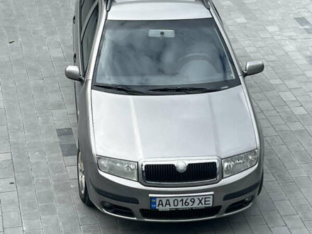 Бежевий Шкода Фабія, об'ємом двигуна 1.39 л та пробігом 252 тис. км за 4200 $, фото 1 на Automoto.ua