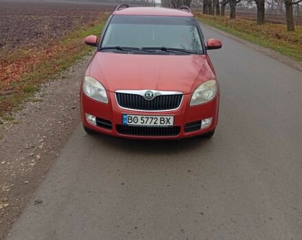 Бежевый Шкода Фабия, объемом двигателя 1.4 л и пробегом 340 тыс. км за 4350 $, фото 1 на Automoto.ua