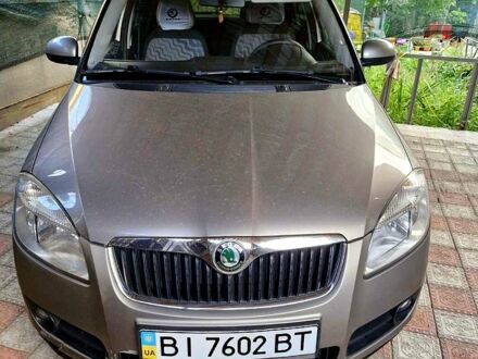 Шкода Фабия 2008 в Полтаве на Automoto.ua Бежевый Шкода Фабия, объемом двигателя 1.2 л и пробегом 189 тыс. км за 4500 $, фото 1 на Automoto.ua