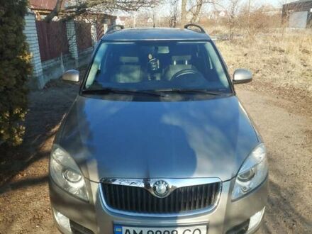 Шкода Фабия 2008 в Житомире на Automoto.ua Бежевый Шкода Фабия, объемом двигателя 1.39 л и пробегом 203 тыс. км за 5400 $, фото 1 на Automoto.ua