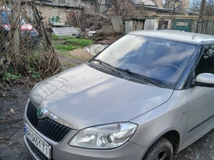 Бежевый Шкода Фабия, объемом двигателя 1.4 л и пробегом 160 тыс. км за 4500 $, фото 1 на Automoto.ua