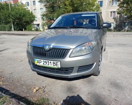 Бежевий Шкода Фабія, об'ємом двигуна 1.2 л та пробігом 205 тис. км за 4500 $, фото 1 на Automoto.ua