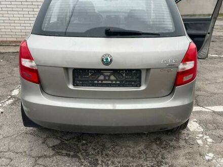 Бежевий Шкода Фабія, об'ємом двигуна 1.2 л та пробігом 260 тис. км за 2650 $, фото 1 на Automoto.ua