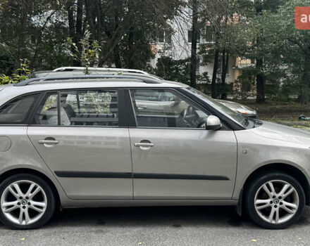 Бежевый Шкода Фабия, объемом двигателя 1.39 л и пробегом 190 тыс. км за 6800 $, фото 1 на Automoto.ua