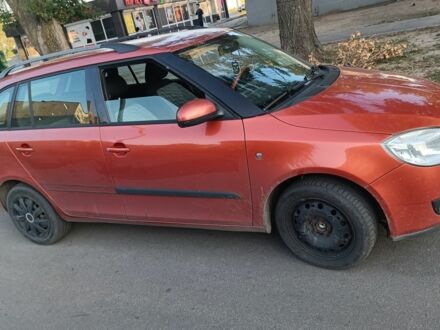Шкода Фабія 2012 у Павлограде на Automoto.ua Бежевий Шкода Фабія, об'ємом двигуна 0 л та пробігом 200 тис. км за 2800 $, фото 1 на Automoto.ua