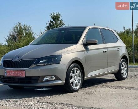 Бежевый Шкода Фабия, объемом двигателя 1.2 л и пробегом 43 тыс. км за 10800 $, фото 1 на Automoto.ua