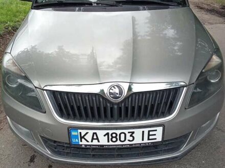 Шкода Фабія 2015 у Бахмаче на Automoto.ua Бежевий Шкода Фабія, об'ємом двигуна 1.39 л та пробігом 170 тис. км за 8300 $, фото 1 на Automoto.ua