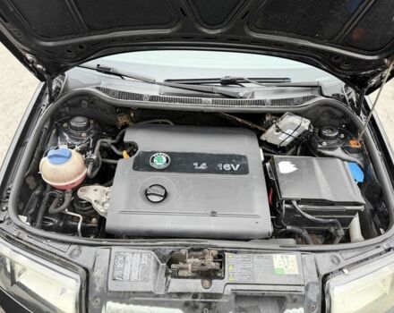 Черный Шкода Фабия, объемом двигателя 1.4 л и пробегом 201 тыс. км за 4100 $, фото 23 на Automoto.ua