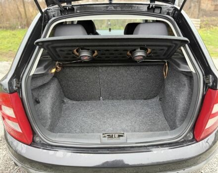 Черный Шкода Фабия, объемом двигателя 1.4 л и пробегом 201 тыс. км за 4100 $, фото 19 на Automoto.ua