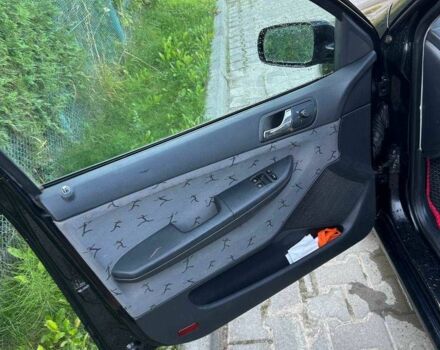 Черный Шкода Фабия, объемом двигателя 1.9 л и пробегом 452 тыс. км за 3800 $, фото 7 на Automoto.ua