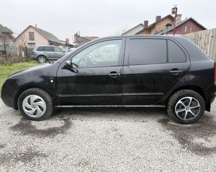Черный Шкода Фабия, объемом двигателя 1.4 л и пробегом 201 тыс. км за 4100 $, фото 2 на Automoto.ua