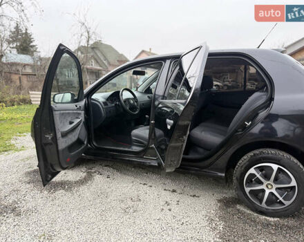 Чорний Шкода Фабія, об'ємом двигуна 1.39 л та пробігом 201 тис. км за 3750 $, фото 12 на Automoto.ua