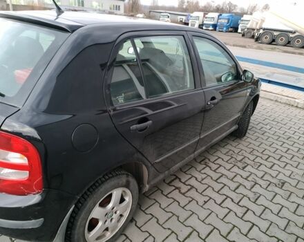 Черный Шкода Фабия, объемом двигателя 1.4 л и пробегом 218 тыс. км за 3512 $, фото 3 на Automoto.ua