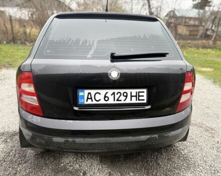 Черный Шкода Фабия, объемом двигателя 1.4 л и пробегом 201 тыс. км за 4100 $, фото 6 на Automoto.ua