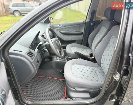 Чорний Шкода Фабія, об'ємом двигуна 1.39 л та пробігом 201 тис. км за 3750 $, фото 14 на Automoto.ua
