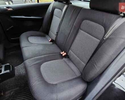 Черный Шкода Фабия, объемом двигателя 1.39 л и пробегом 173 тыс. км за 5799 $, фото 58 на Automoto.ua