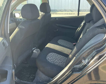 Черный Шкода Фабия, объемом двигателя 1.2 л и пробегом 300 тыс. км за 3500 $, фото 7 на Automoto.ua