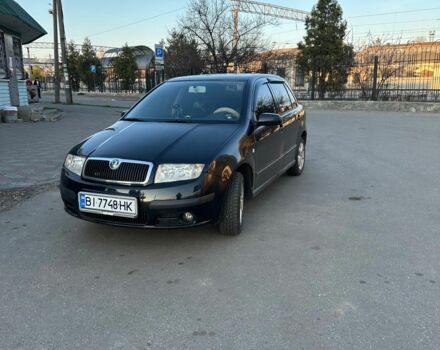 Черный Шкода Фабия, объемом двигателя 1.4 л и пробегом 245 тыс. км за 4500 $, фото 2 на Automoto.ua