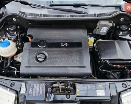 Черный Шкода Фабия, объемом двигателя 1.39 л и пробегом 173 тыс. км за 5799 $, фото 2 на Automoto.ua