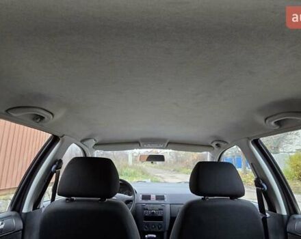 Черный Шкода Фабия, объемом двигателя 1.39 л и пробегом 173 тыс. км за 5799 $, фото 59 на Automoto.ua