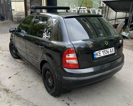 Черный Шкода Фабия, объемом двигателя 1.9 л и пробегом 290 тыс. км за 3300 $, фото 5 на Automoto.ua