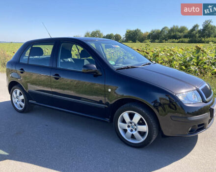 Черный Шкода Фабия, объемом двигателя 1.4 л и пробегом 250 тыс. км за 5150 $, фото 10 на Automoto.ua