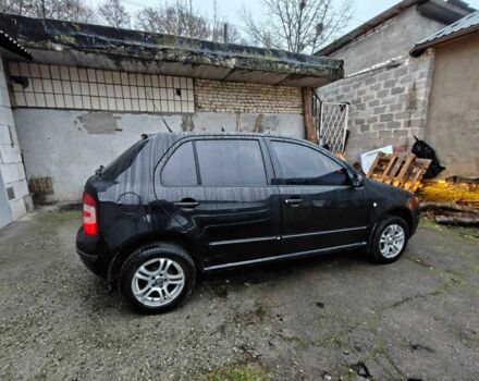 Черный Шкода Фабия, объемом двигателя 1.2 л и пробегом 315 тыс. км за 3300 $, фото 2 на Automoto.ua