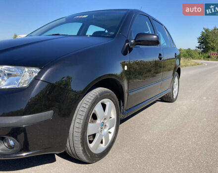 Черный Шкода Фабия, объемом двигателя 1.4 л и пробегом 250 тыс. км за 5150 $, фото 13 на Automoto.ua