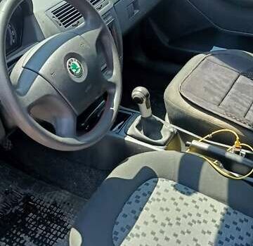 Черный Шкода Фабия, объемом двигателя 1.2 л и пробегом 189 тыс. км за 4054 $, фото 4 на Automoto.ua