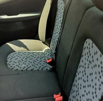 Черный Шкода Фабия, объемом двигателя 1.2 л и пробегом 189 тыс. км за 4054 $, фото 5 на Automoto.ua